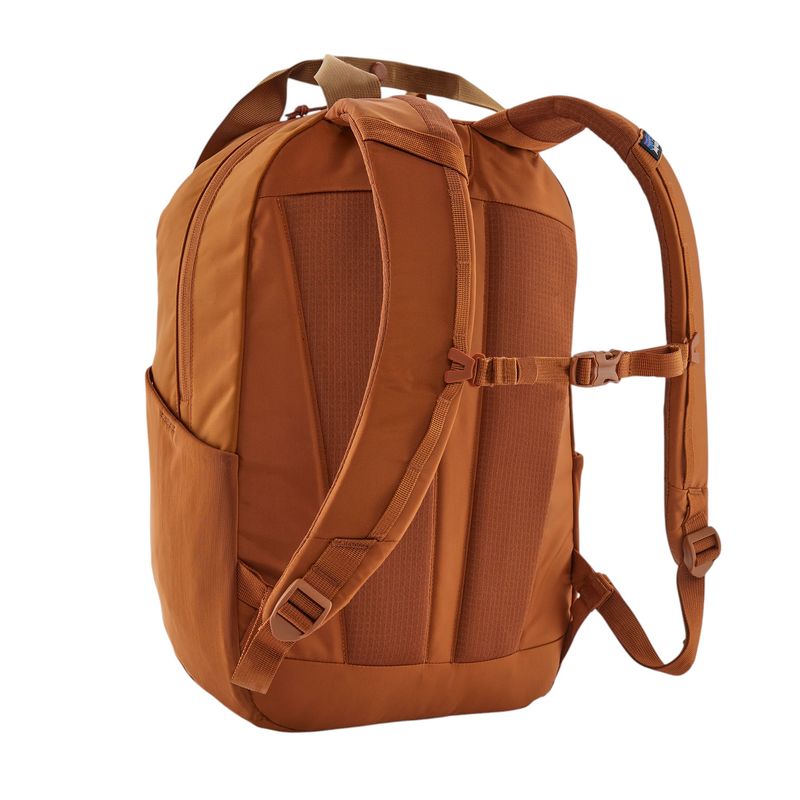 Patagonia-Atom-Tote-Pack---20L-Robin-Brown