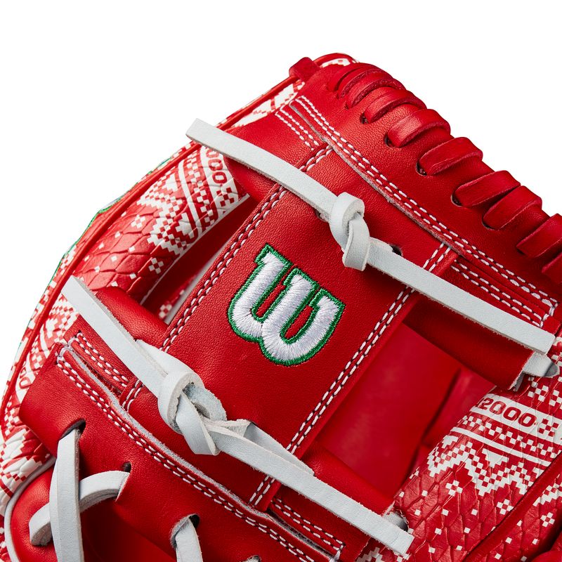Wilson-A2000-GOTM-1975SS-11.5--Infield-Glove-December-2024-Red---White-Holiday-Sweater