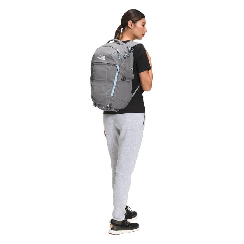 The-North-Face-Recon-30-Backpack---Women-s-Zinc-Grey---Dark-Heather---Powder-Blue