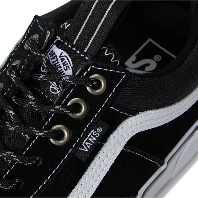 Vans-MTE-Old-Skool-Waterproof-Insulated-Shoe-Black---White