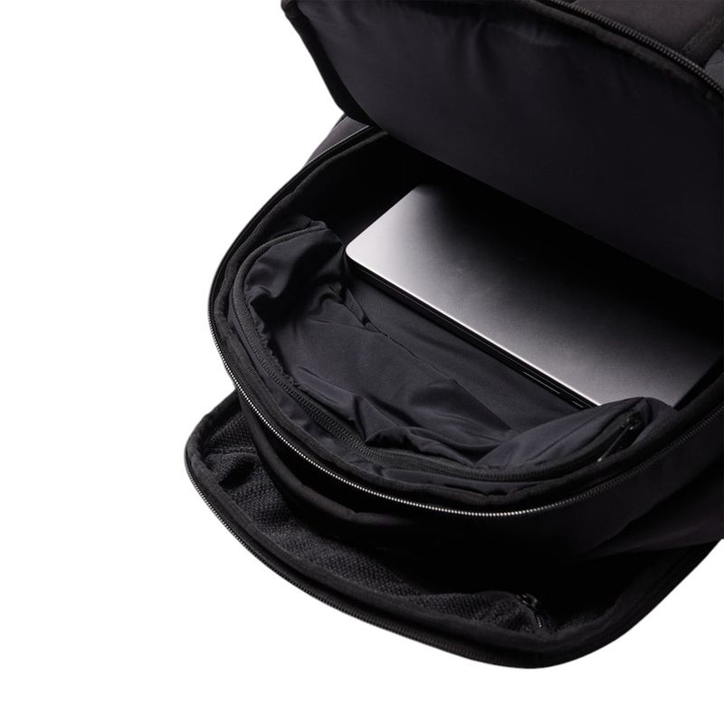 Vuori-Pursuits-Commuter-Backpack-Black