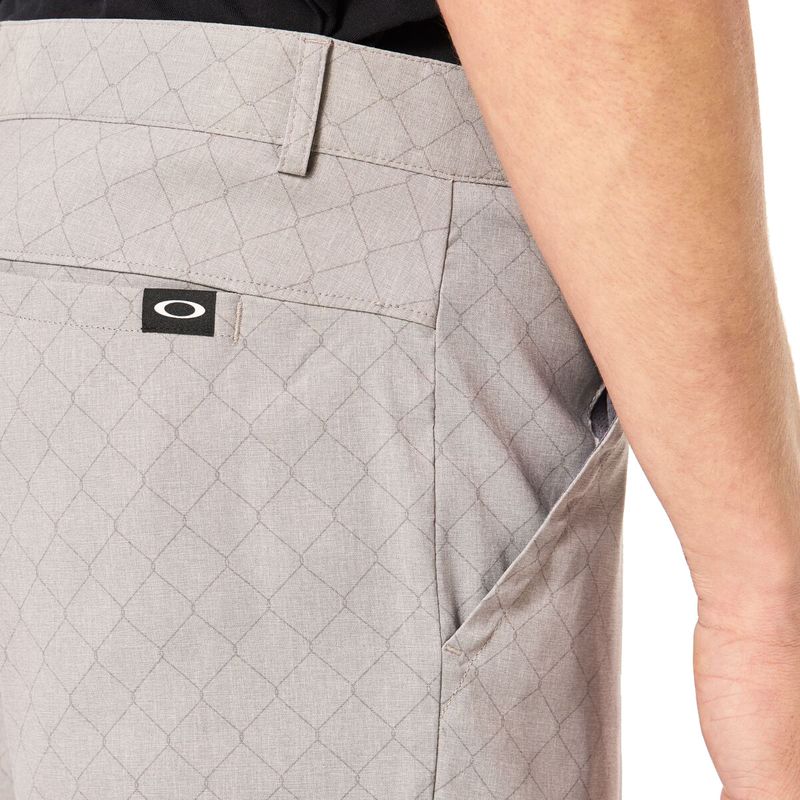 Oakley-Perf-Terrain-Grid-Short---Men-s-Neutral-Grey