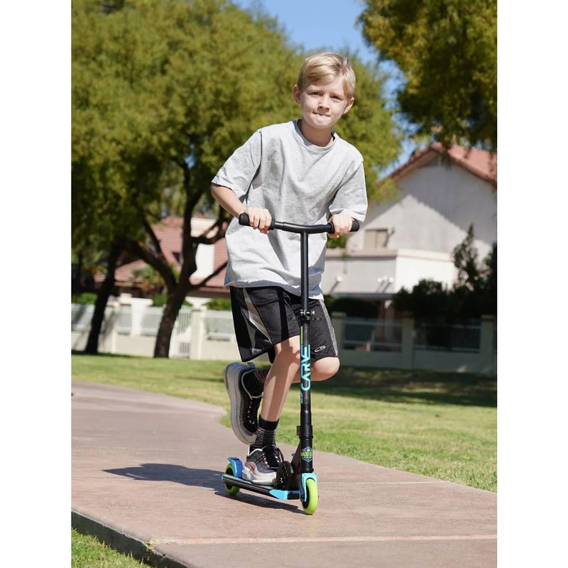 Madd-Gear-Flight-Light-Up-Scooter-BLUE-GREEN
