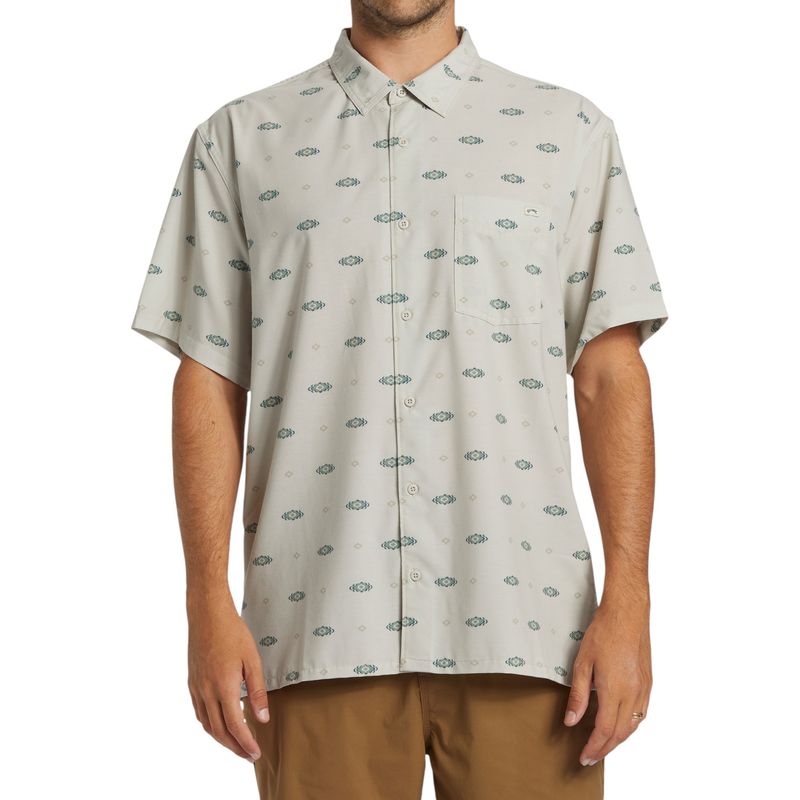 Billabong-Surftrek-Short-Sleeve-Shirt---Men-s-Stone