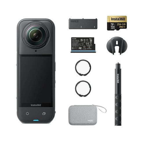 Insta360 X5 Essentials Bundle