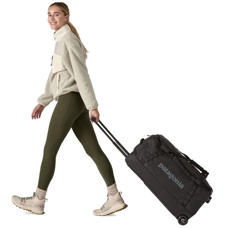 Patagonia-Black-Hole-Wheeled-Duffel-70L-Black