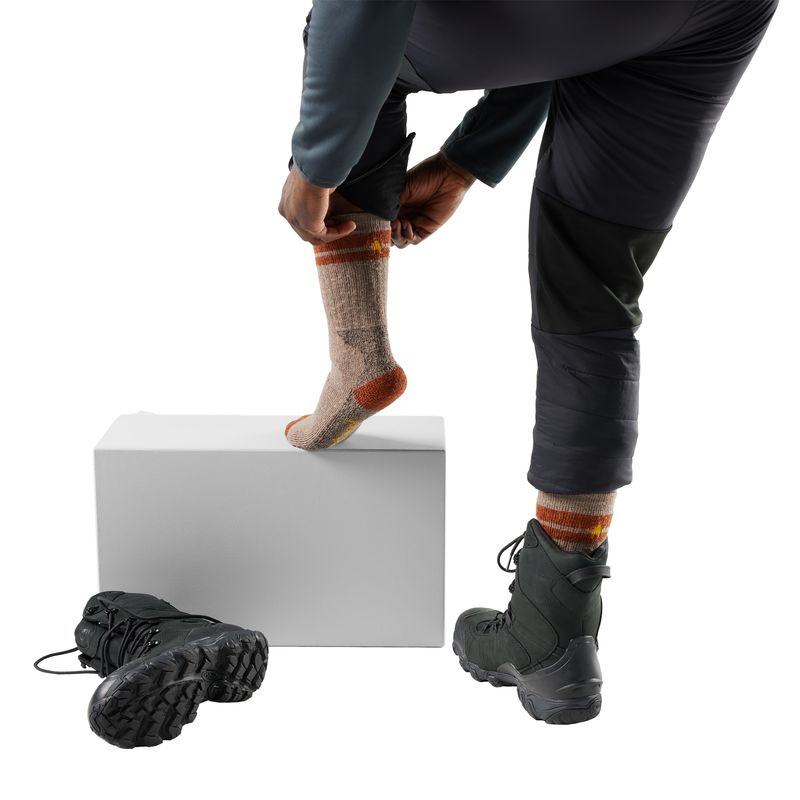 Smartwool-Mountaineer-Maximum-Cushion-Tall-Crew-Socks-Fossil