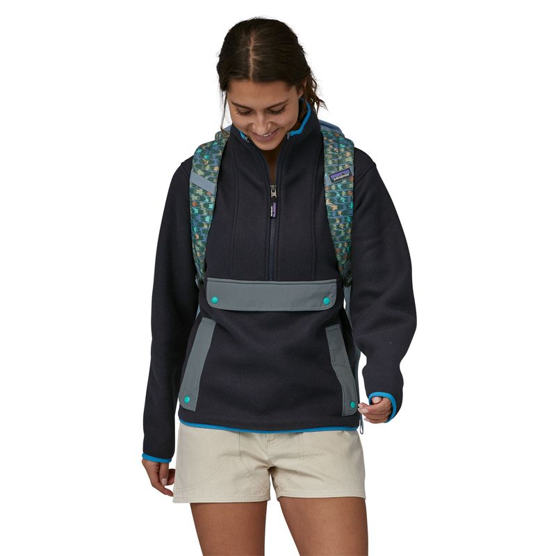 Patagonia-Fieldsmith-Linked-Pack-Intertwined-Hands---Hemlock-Green
