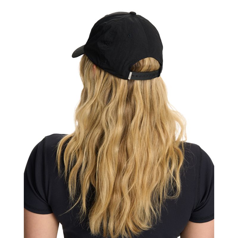 Vuori-Label-Hat-Black