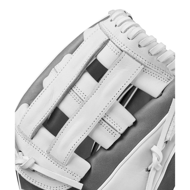 Wilson A1000 IF12 Fastpitch Softball Glove Grey / White