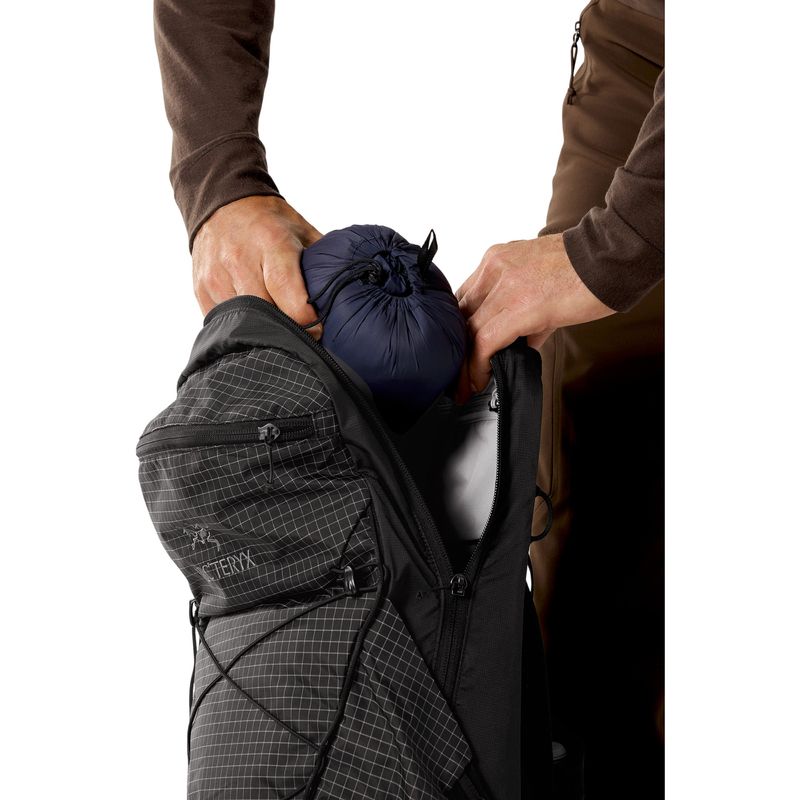 Arc'teryx Cerium Jacket - Men's Black Sapphire