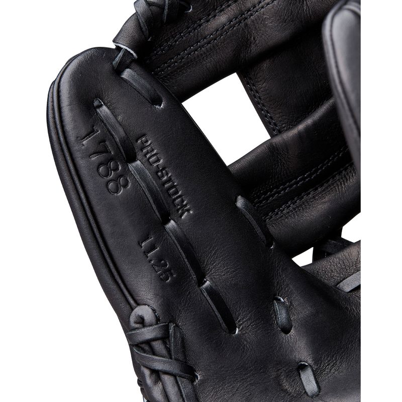 Wilson A2000 Classic Series 1788 Baseball Glove Black