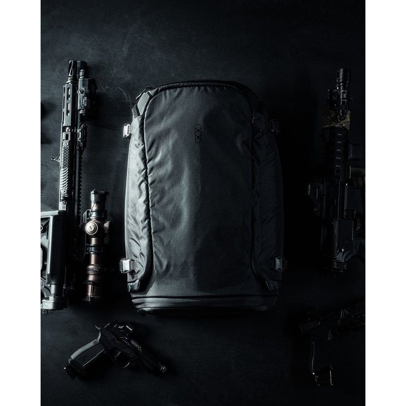 Eberlestock Fade Adapt Hunting Day Pack Black