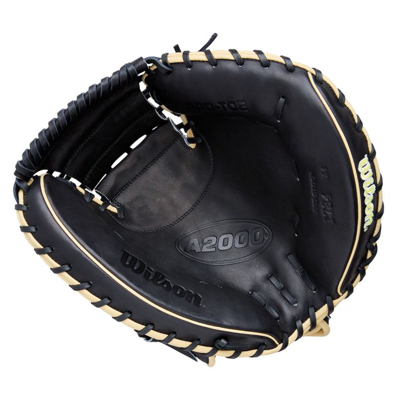 Wilson A2000  Classic Series 1734 Catcher Mitt Black