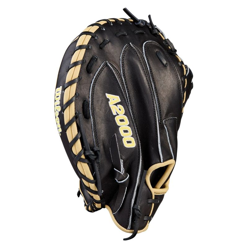 Wilson A2000  Classic Series 1734 Catcher Mitt Black
