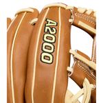 Wilson A2000 Classic Series 1975 Baseball Glove Saddle Tan / Blonde