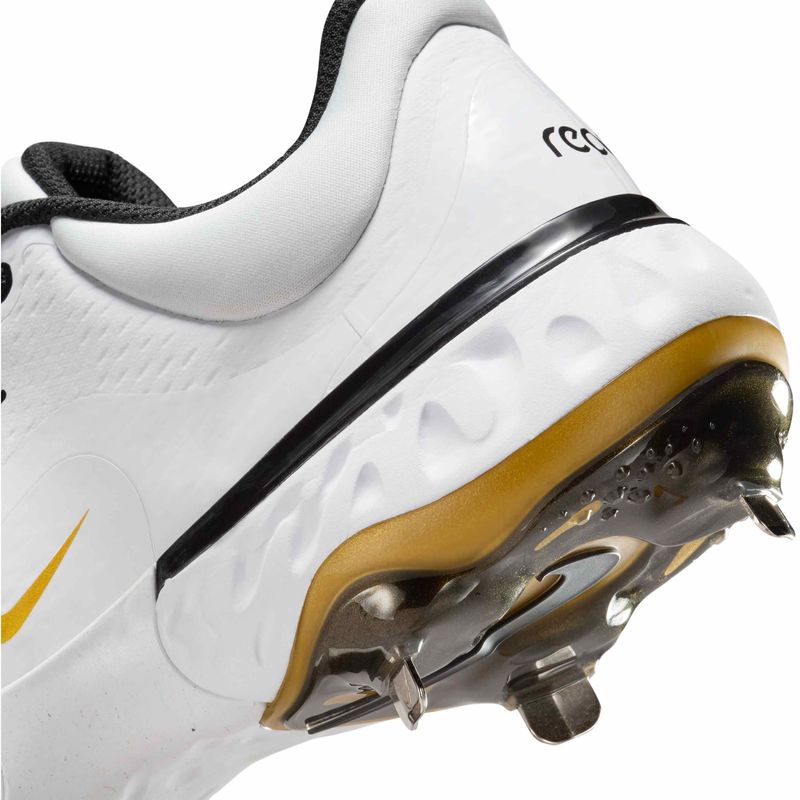 Nike Alpha Huarache Elite 4 Low Baseball Cleat - Men's White / Metallic Gold Black
