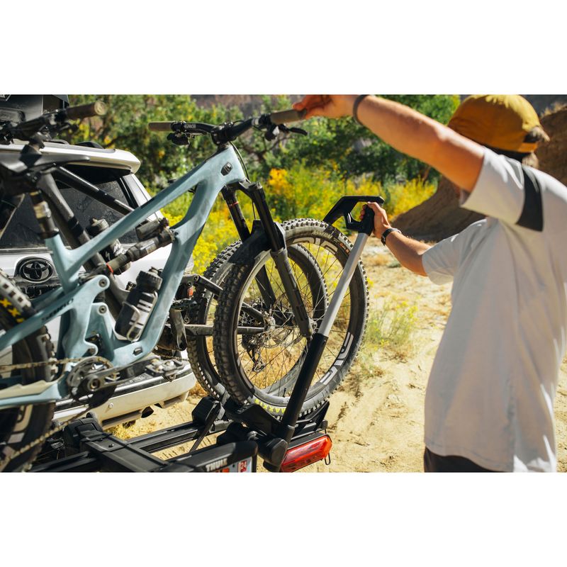 Thule Verse 1.25" Hitch Platform Bike Rack Black