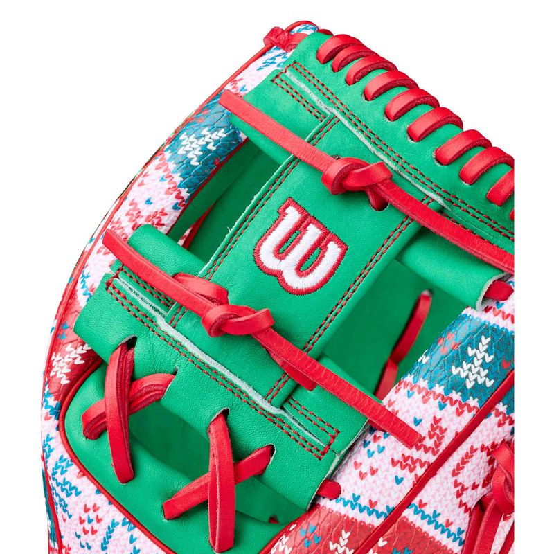 Wilson A2000 December 2025 GTOM Glove Kelly Green / Holiday Sweater
