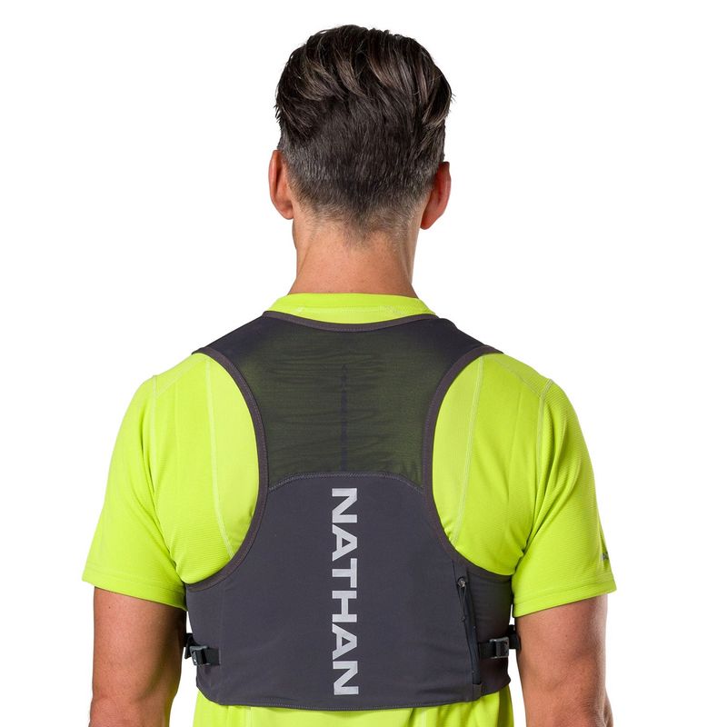 Nathan Pinnacle Featherlite 1.5 L Running Vest Charcoal / Reflective Silver