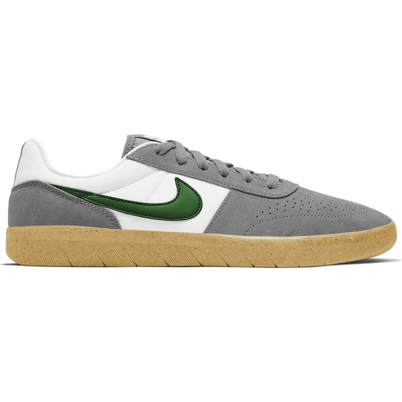 nike classic skate shoes