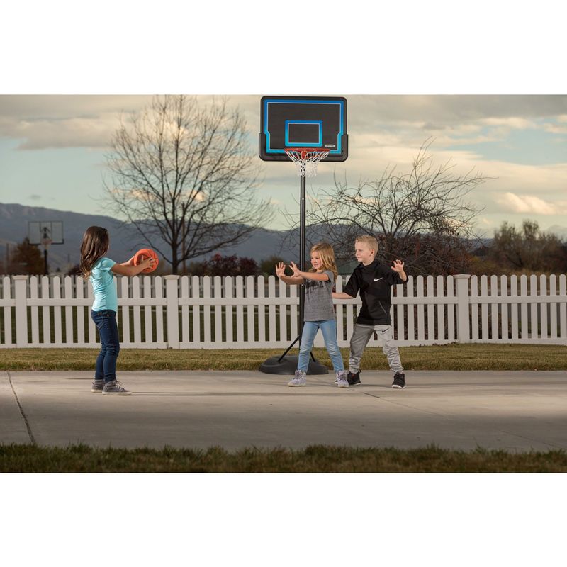 Lifetime-32-Adjustable--Portable-Basketball-Hoop---Youth-alt11